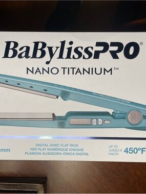 BaBylissPRO Nano Titanium Digital Ionic Flat Iron - Teal